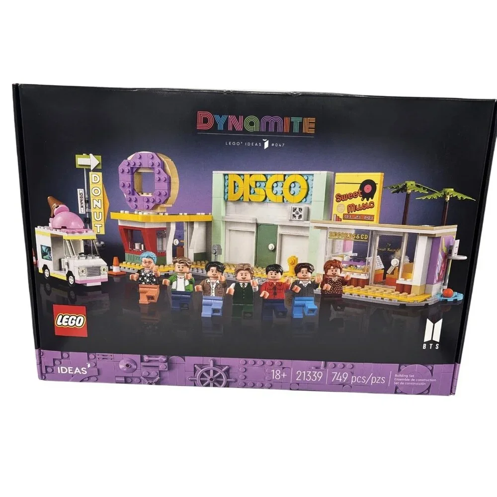 LEGO BTS Dynamite Music Video Set 21339 K-Pop Icons Ideas Retired 749 Pc NEW!